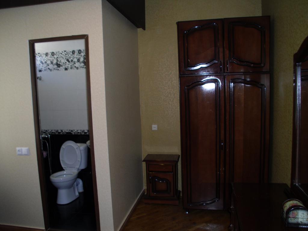 Suliko Guest House Batumi Exterior foto