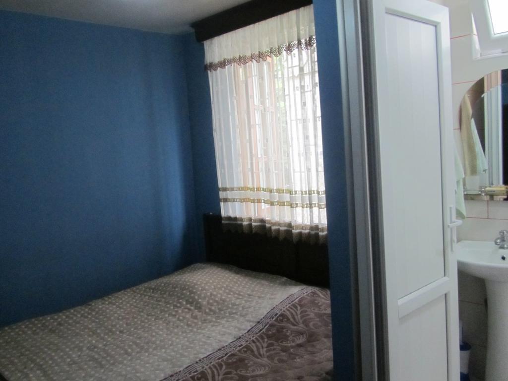 Suliko Guest House Batumi Zimmer foto