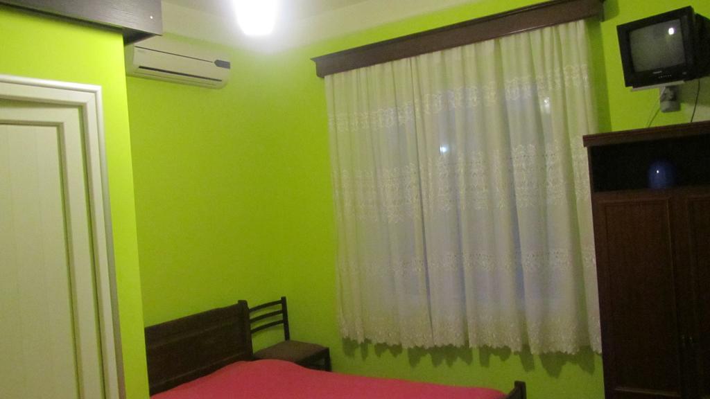 Suliko Guest House Batumi Exterior foto